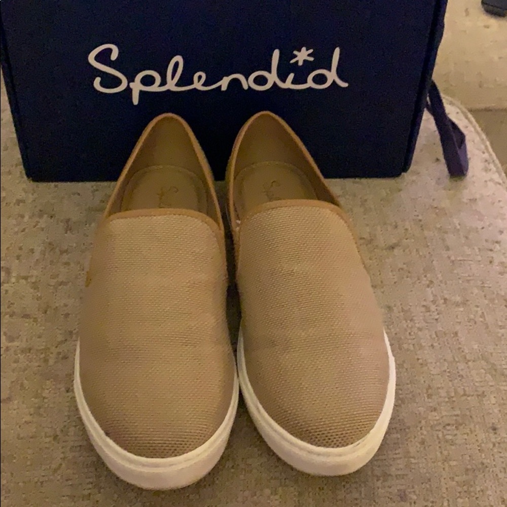 Splendid slide sneaks